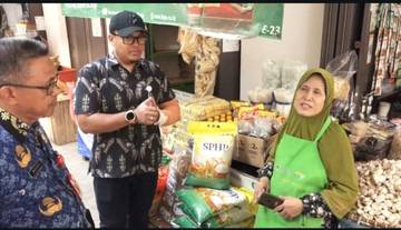 Bulog Jaga Stok Beras SPHP di Pasar Tradisional